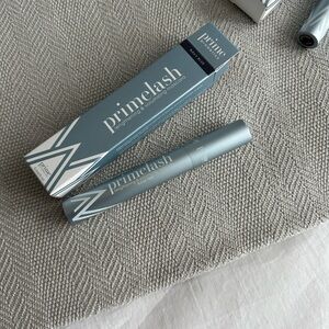 Primelash Mascara in Navy blue